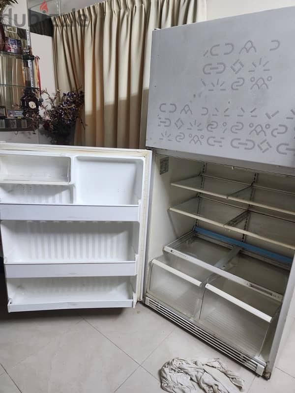 Large Size Double Door Fridge for Sale in Mahooz 2