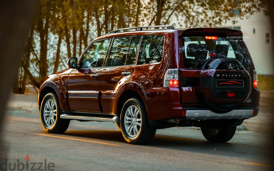 MITSUBISHI PAJERO 2021 RED 7 SEATER / LOW MILEAGE / FULL OPTION 1