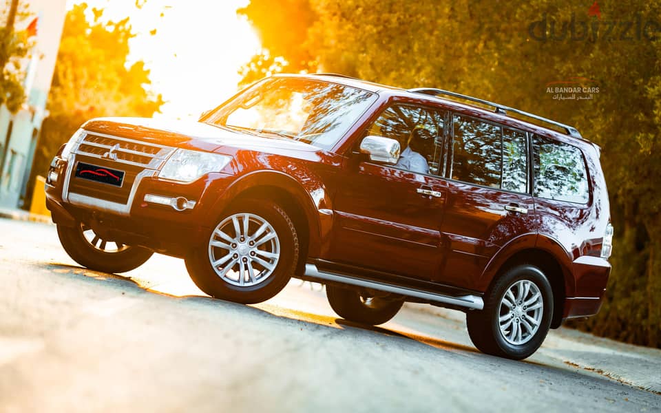 MITSUBISHI PAJERO 2021 RED 7 SEATER / LOW MILEAGE / FULL OPTION 3