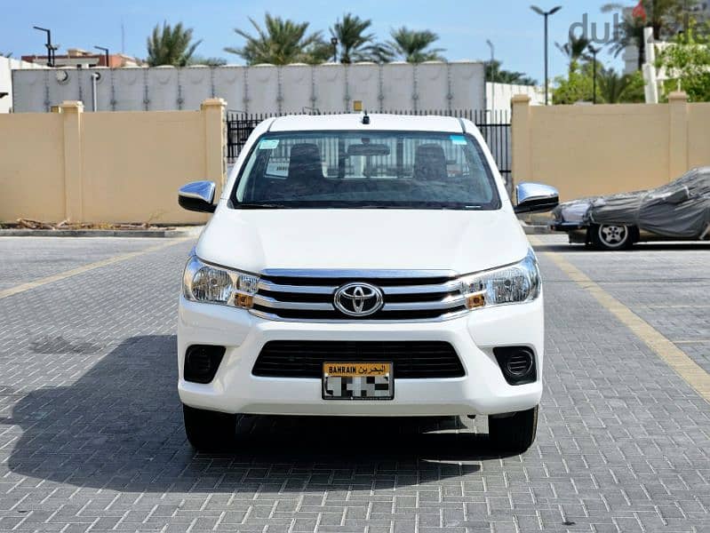 TOYOTA HILUX 2021 SINGEL CABIN AGENCY MAINTAINED CAR URGENTLY FOR SALE 1