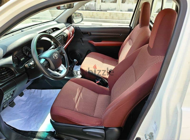 TOYOTA HILUX 2021 SINGEL CABIN AGENCY MAINTAINED CAR URGENTLY FOR SALE 9