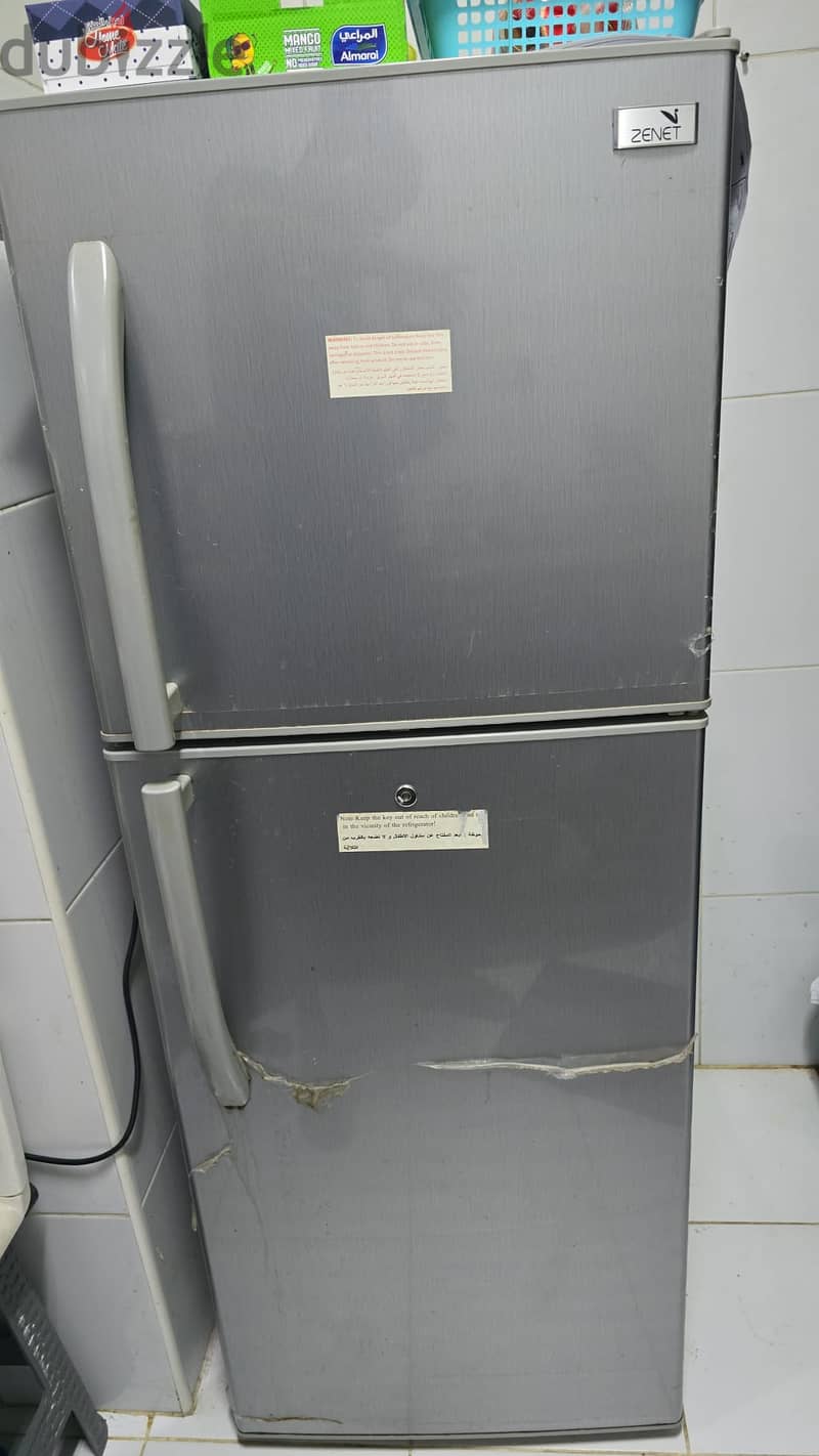 REFRIGERATOR TWO DOOR 200L 0