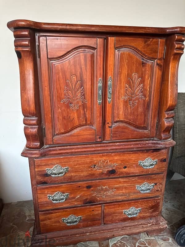 garden table with cupboard good condition 1