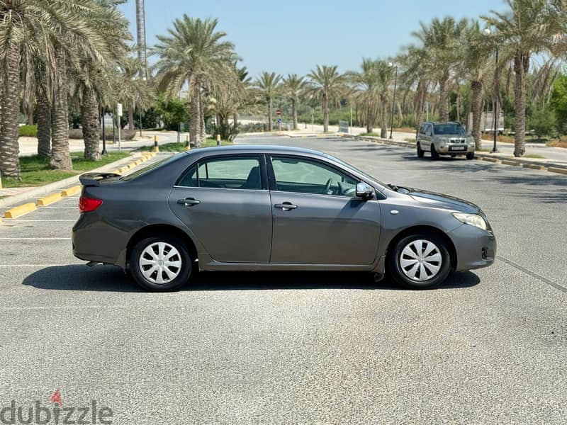 Toyota Corolla  XLI 2010 Grey 2