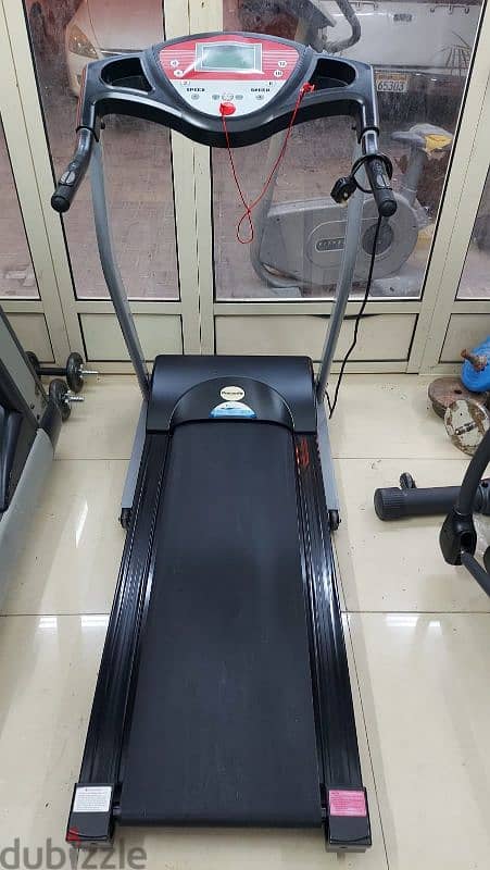 treadmill 110kg like new used 5 or 6 time 60bd 0