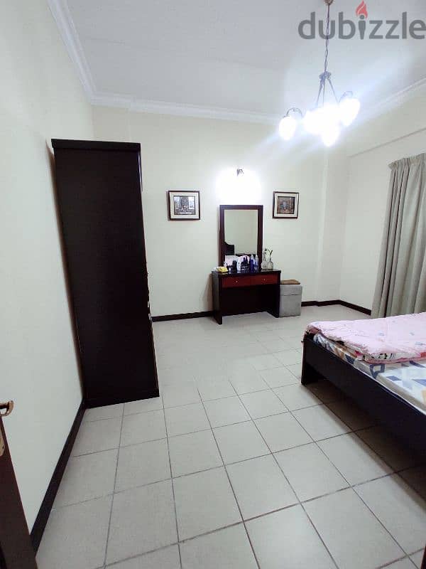 fully furnished room for rent in 2 bed room apartment 2