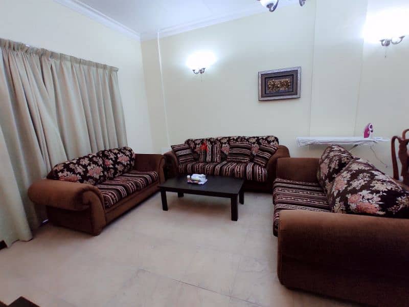 fully furnished room for rent in 2 bed room apartment 8