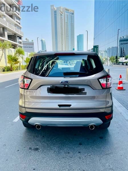 Ford Escape 2019 (Top option ) 1