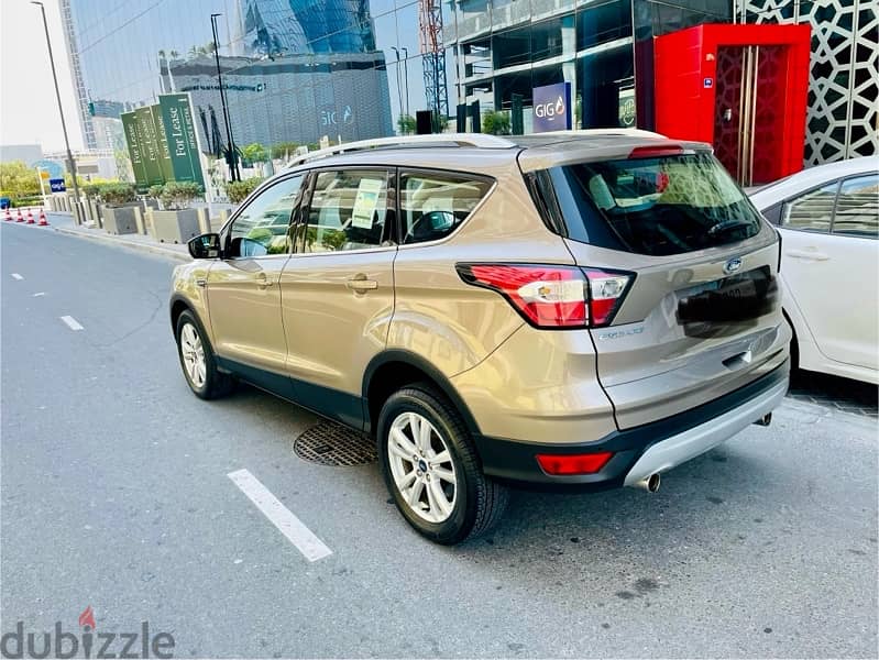 Ford Escape 2019 (Top option ) 2