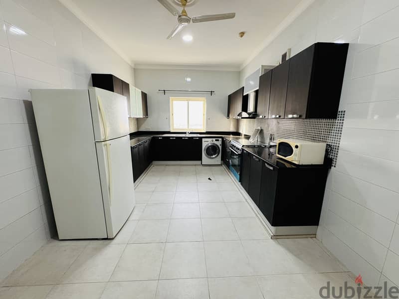 3 bedrooms 3 full bathrooms in seef 5