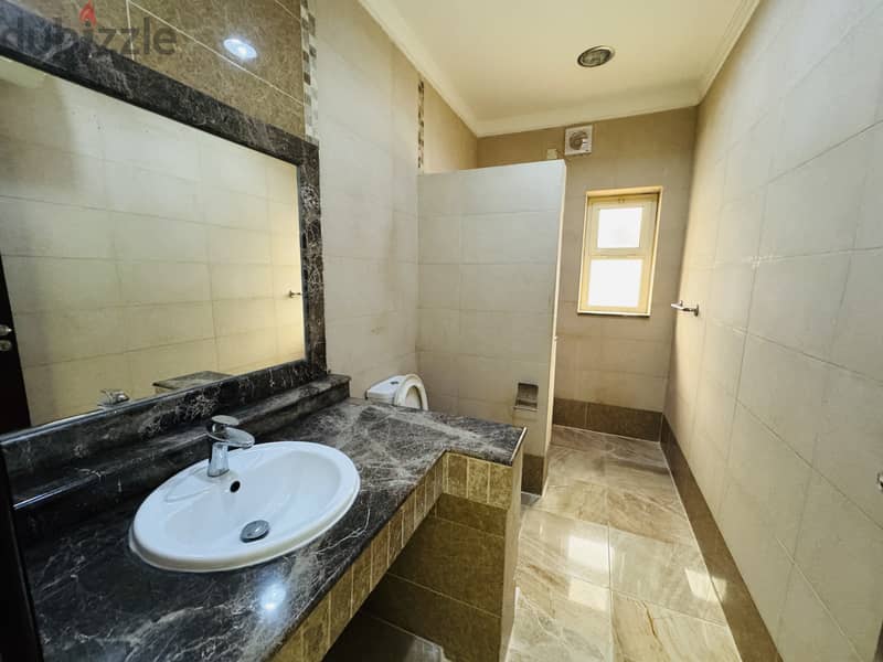 3 bedrooms 3 full bathrooms in seef 8