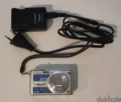 Digital camera Panasonic Lumix DMC-FX01