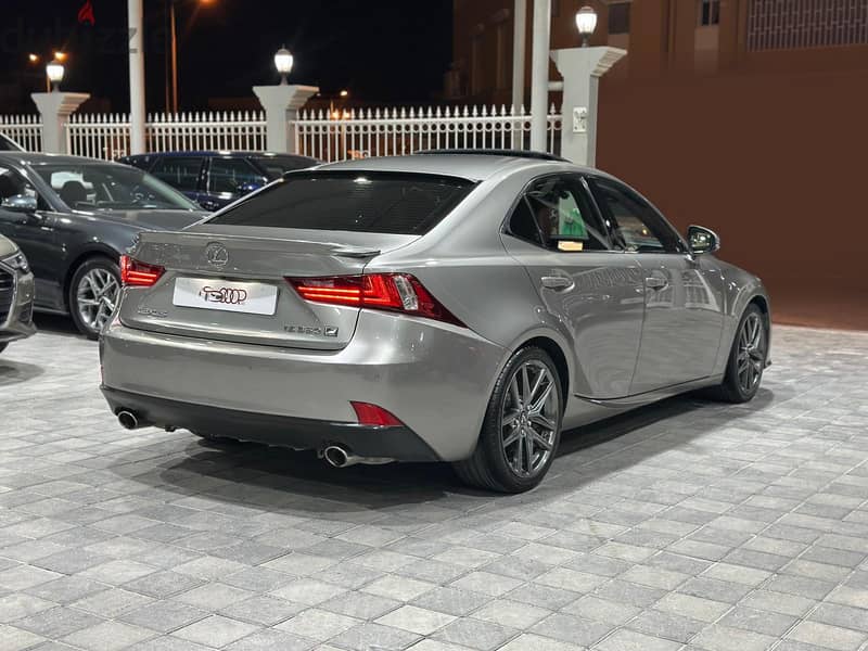 Lexus IS-Series 2014 F SPORT 9