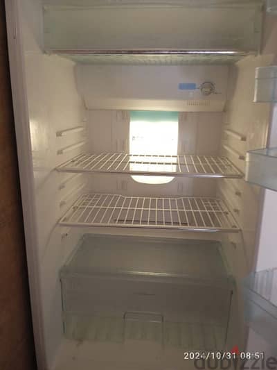 fridge and 2 air condition and washing machine