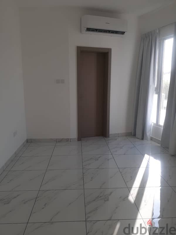 للايجار شقق في الحجيات مبنى جديد FLAT FOR RENT IN HAJIYAT -NEW BULDG 1