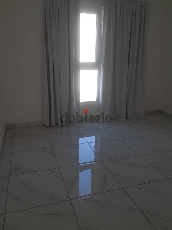 للايجار شقق في الحجيات مبنى جديد FLAT FOR RENT IN HAJIYAT -NEW BULDG 11