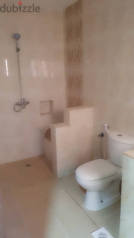 يوجد شقق للاجار في سلمباد قرب مستشفى الهلال FLAT FOR RENT IN SALMBAD 17