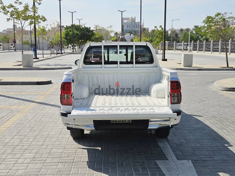 Toyota Hilux 2021-Double Cabine pickup 4