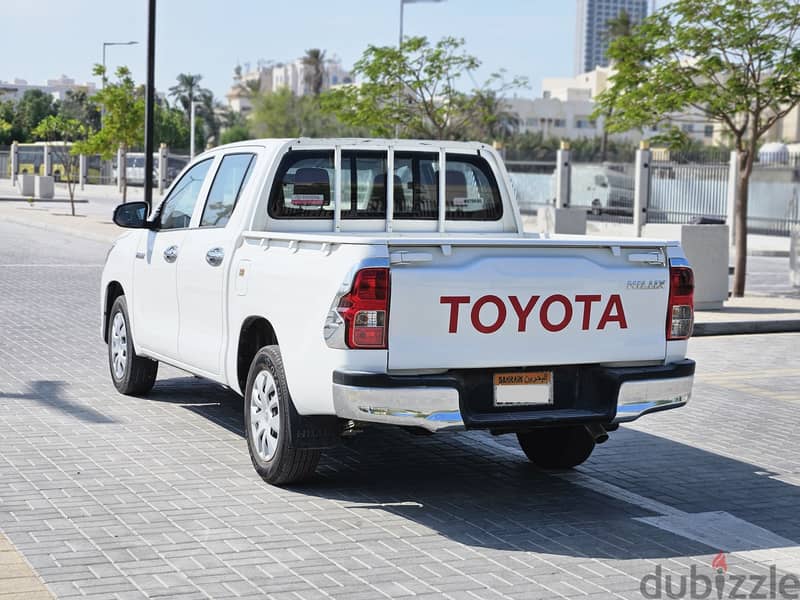 Toyota Hilux 2021-Double Cabine pickup 6