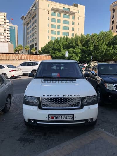 URGENT Range Rover HSE 2009 FOR SALE @ 2400 Only