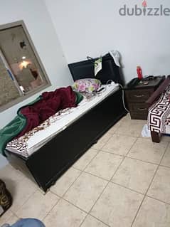 (3213 0006) saprate 1room with bathroom / and sharing kitchen TV hall 0