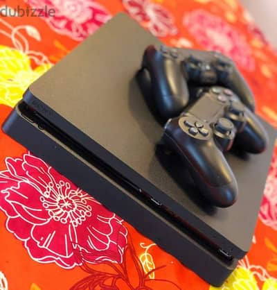 PS4 slim 1tb with box