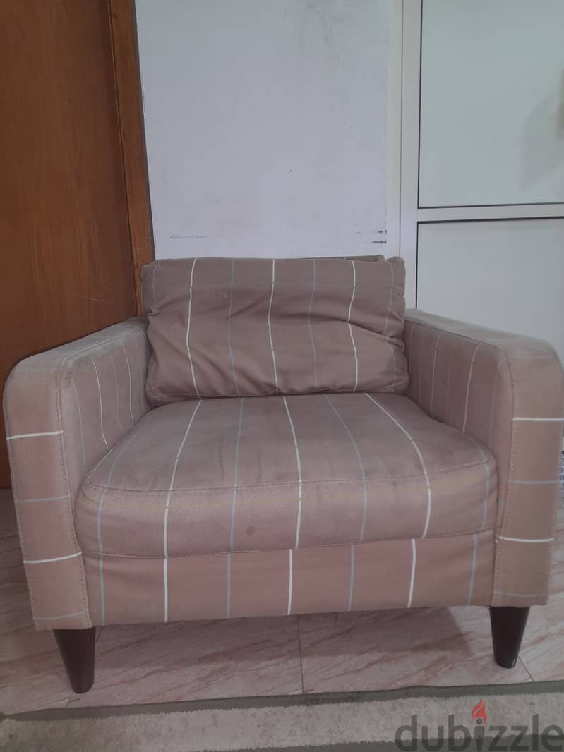 كرسي للبيع//Seat for sale 0