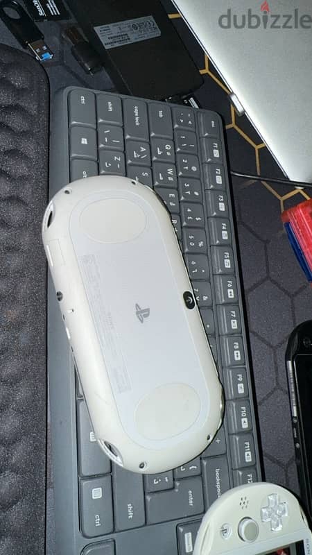 sony PSVITA 2000 slim, full white , hacked 128gb 2