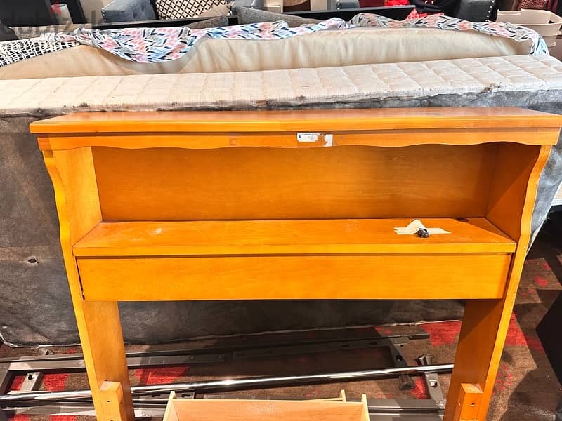 Single bed and study table 6