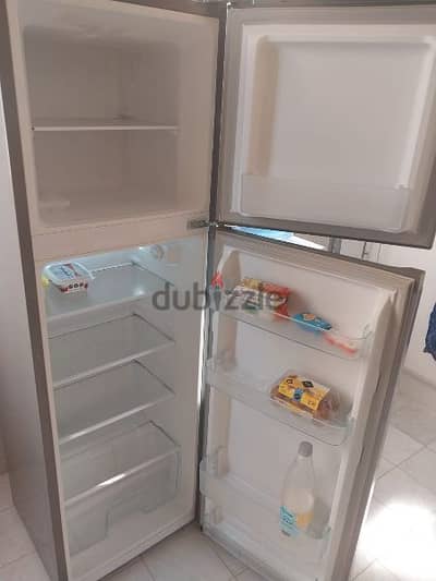 Hisence refrigerator (220L) in excellent condition