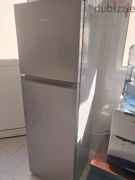 Hisence refrigerator (220L) in excellent condition 2