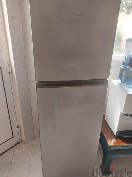 Hisence refrigerator (220L) in excellent condition 3