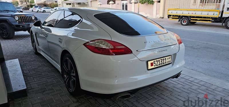 Porsche Panamera 2012 3