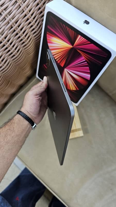 Apple iPad Pro (11-inch) (3rd Generation) M1 Chip 5