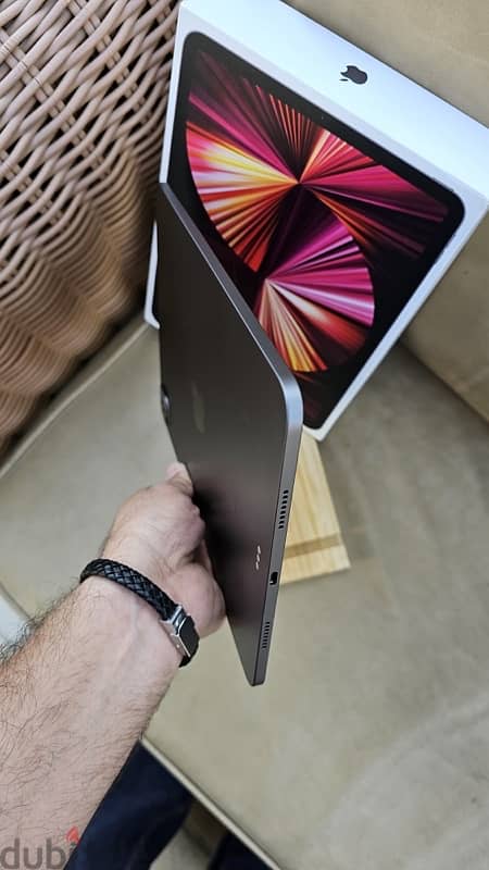 Apple iPad Pro (11-inch) (3rd Generation) M1 Chip 6