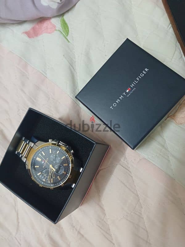 TOMMY HILFIGER WATCH 10