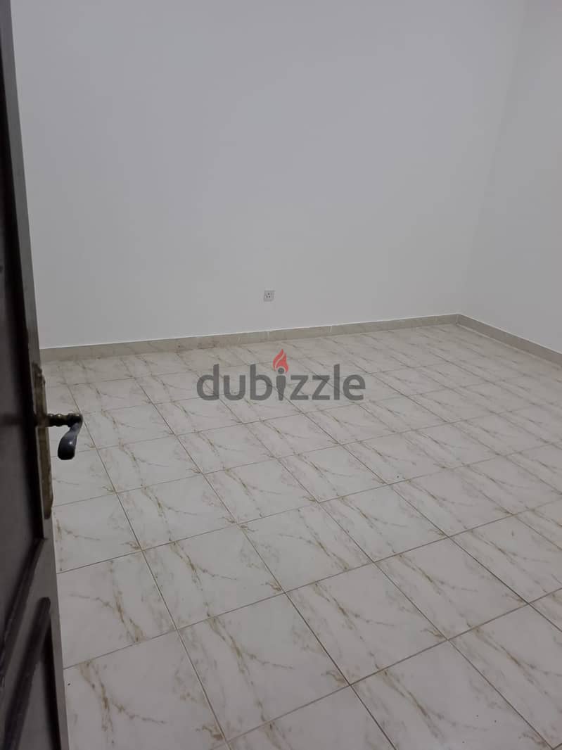 For rent 2bhk in riffa behind montrial showroom 130bd 4