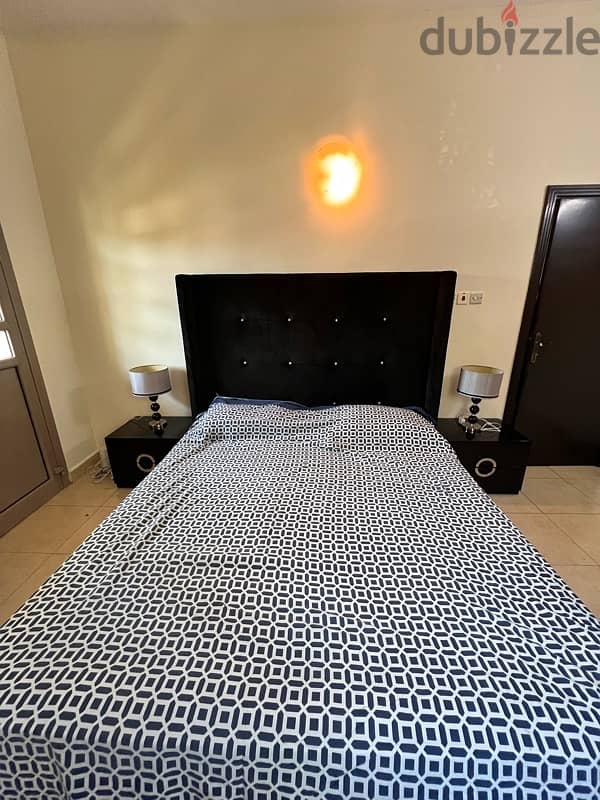 bed room set for sale  king size 0