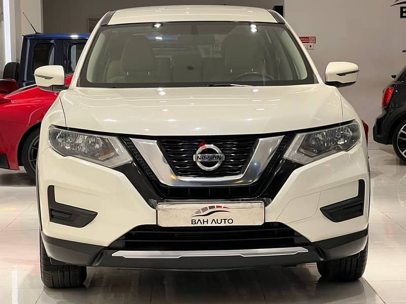 Nissan X-Trail 2.5 model 2018 FOR SALE 9