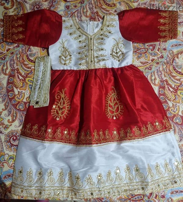 traditional dresses 0