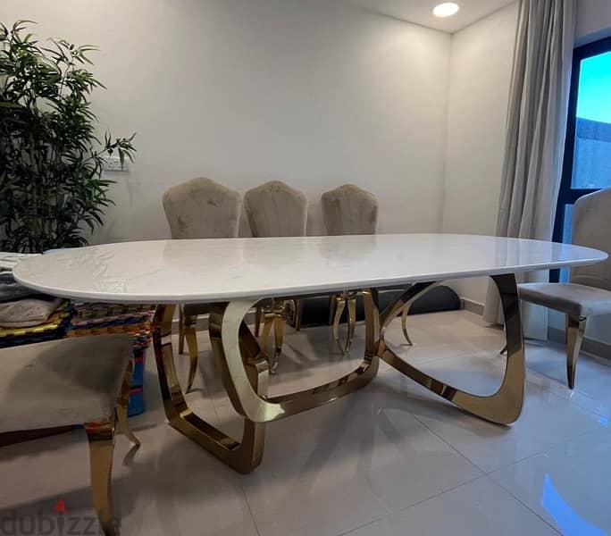 dining table - طاولة طعام 0