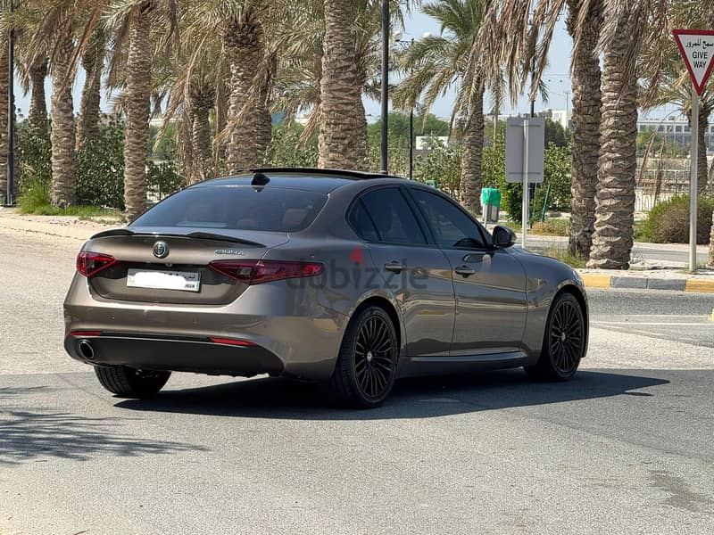 Alfa Romeo GIULIA 2018 brown 5