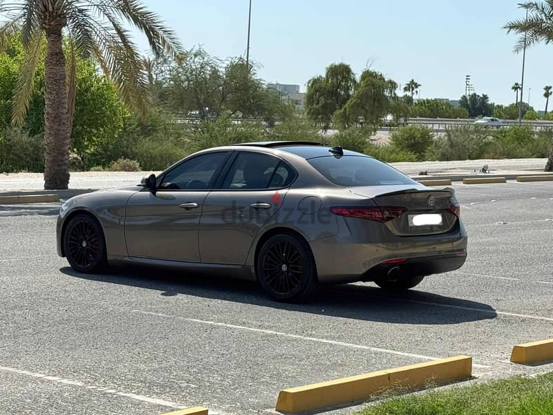 Alfa Romeo GIULIA 2018 brown 6