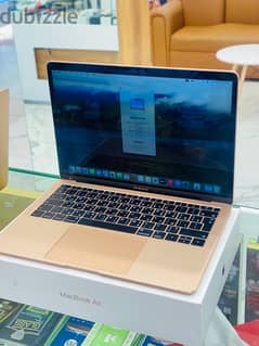 MacBook Air corei5 2018 0