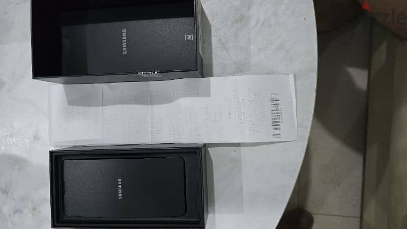 Samsung Note20 Ultra 5G in excellent condition 6