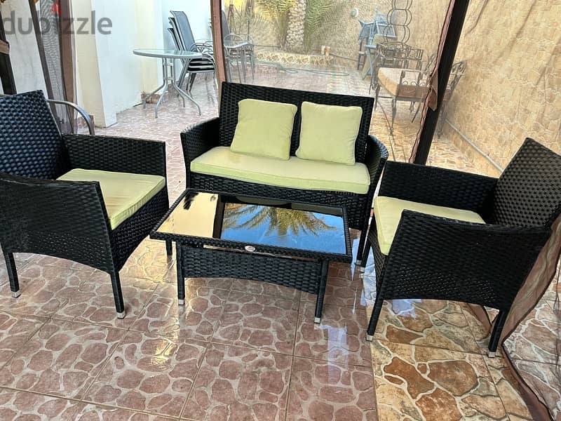 garden furniture in excellent condition 2