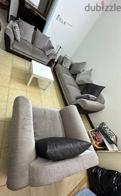 homebox sofa for sale 0