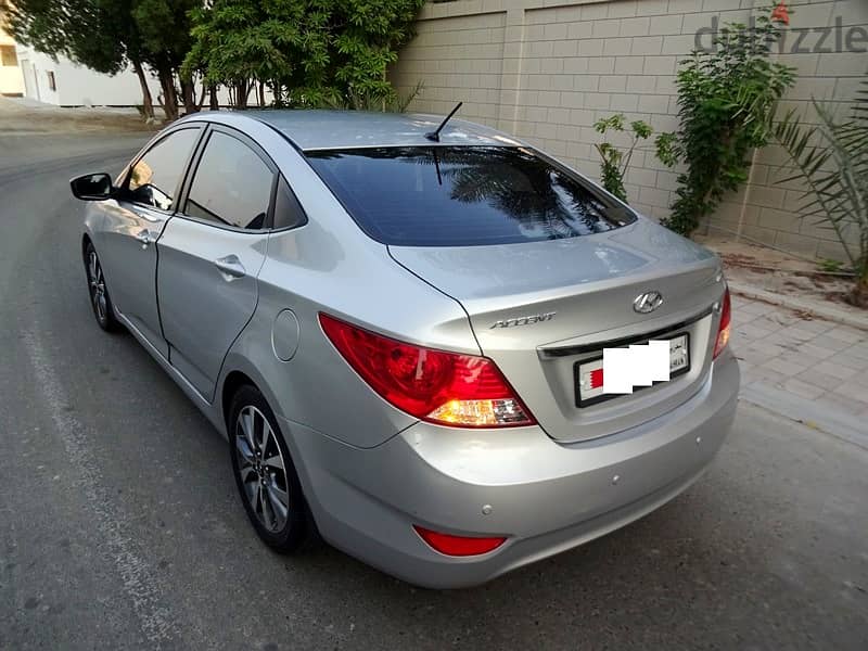 Hyundai Accent Full Option Single Handed User Car For Sale! 5