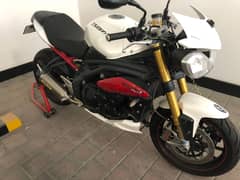 Trumph Speed Triple 1050cc S Model 2016 0