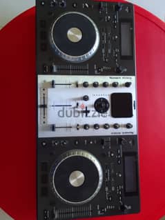 Numark Mixdeck DJ controller 0